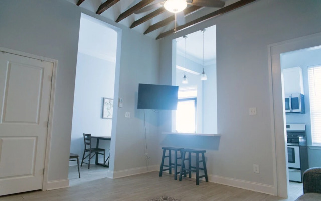 Charming Homes Close to French Quarter