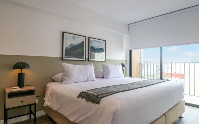 w Fabulous 2BR w Balcony in Miraflores