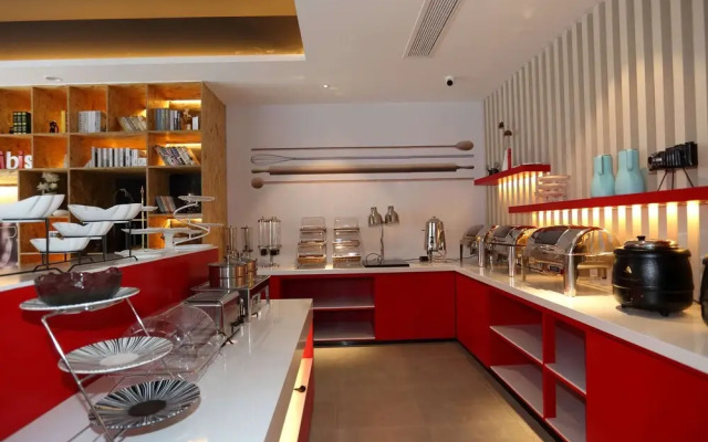 IBIS Kangding Hotel