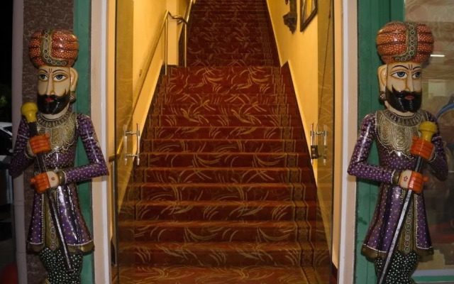 Hotel Maharaja Palace