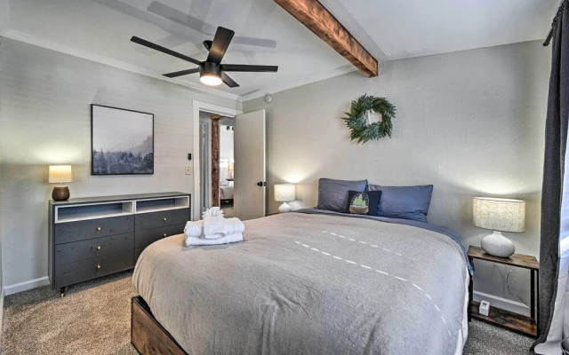 Flagstaff Cabin w/ Hot Tub & Fire Pit!