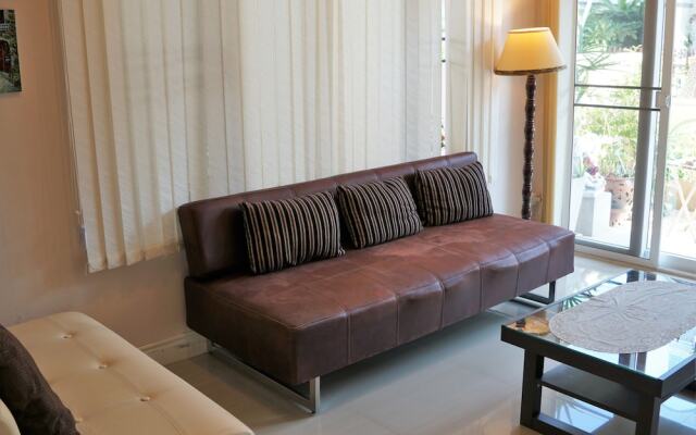 Nantaram Road Guest House
