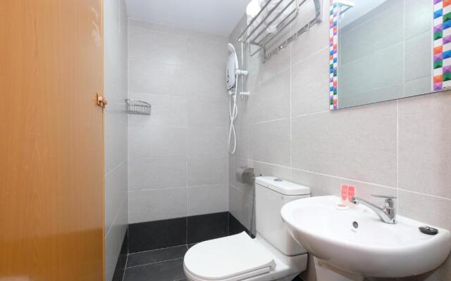 OYO 44043 First Garden Hotel