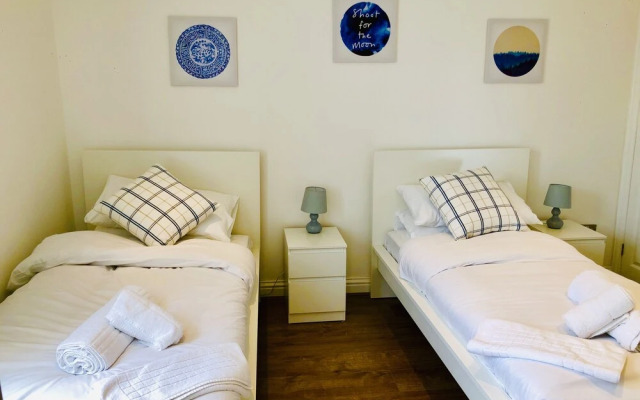 Everest Apartments Aldershot by SAZ Living