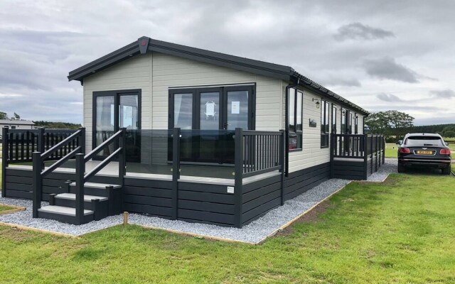 Saltire 26 with Hot Tub 3 Bed