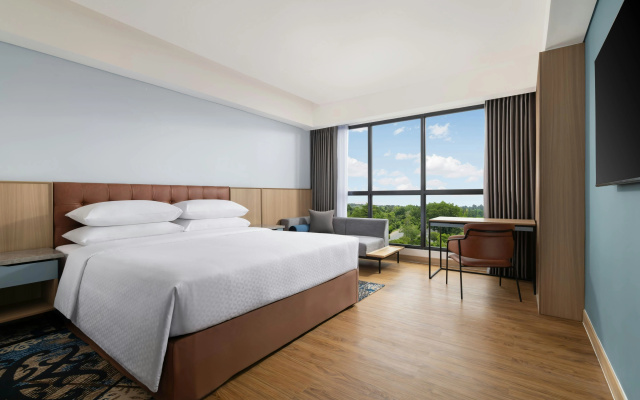 Four Points By Sheraton Pontianak – Guest Rooms – Pontianak