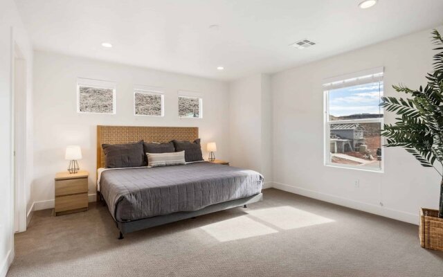 Paseos Paradise 4 Bedroom Home