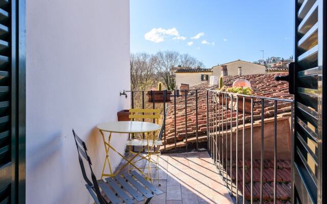 Terrace on the roof by Mmega