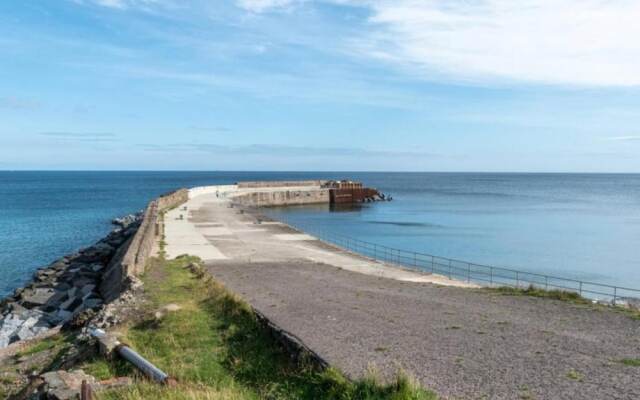 Apartments in Skinningrove, Cattersty Sands Beach