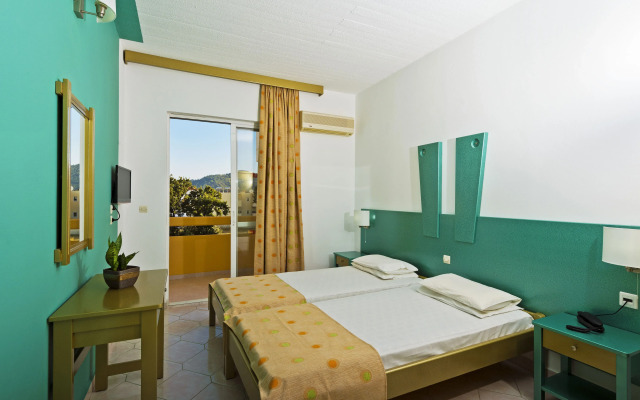 Trianta Hotel Apartments