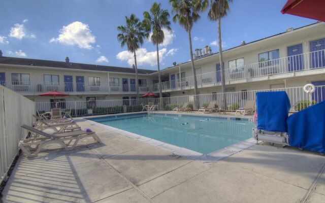 Motel 6 Orlando, FL - Winter Park