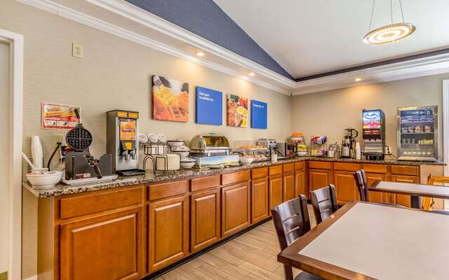 Comfort Inn - Independence