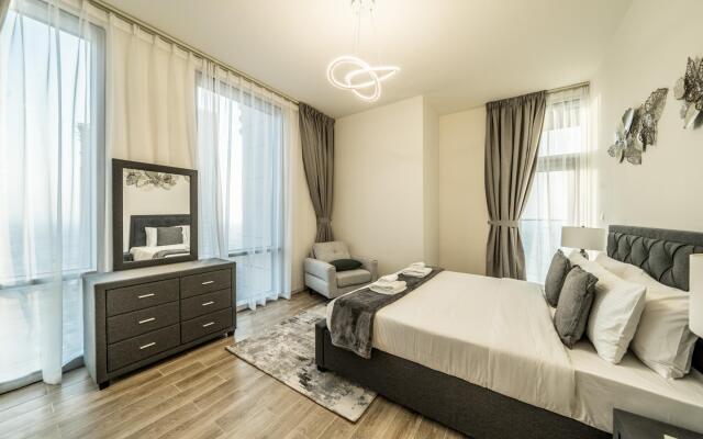 Al Habtoor City - Amna Tower 3701