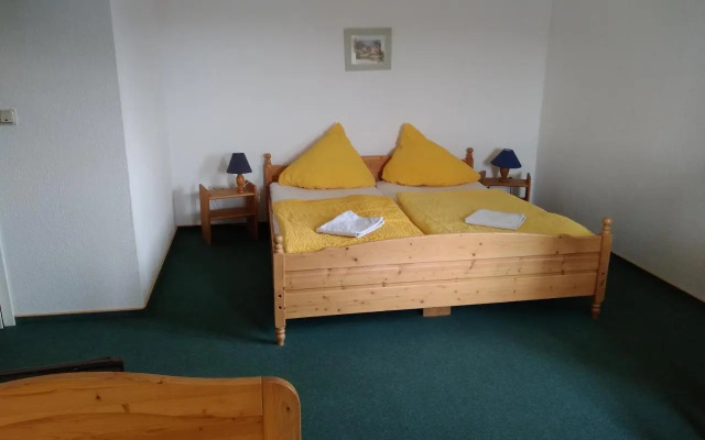 Pension Und Gasthof Zur Scheune