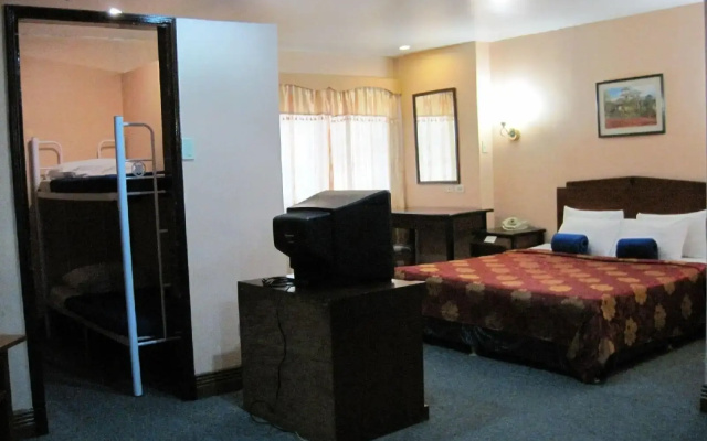 City Travel Hotel