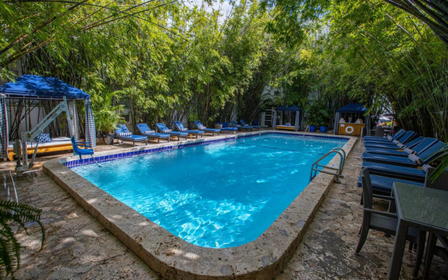 Catalina Hotel & Beach Club