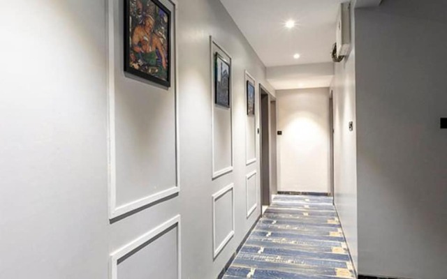 Fabhotel Prime Opulence