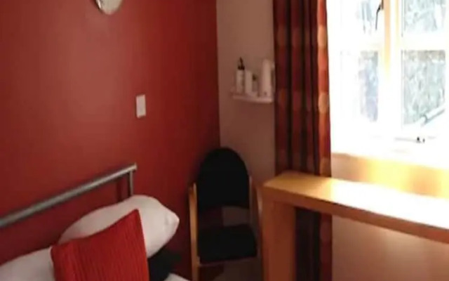 Elgano Hotel