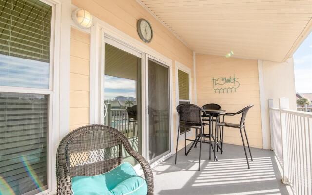 9 G, Two Bedroom Condo