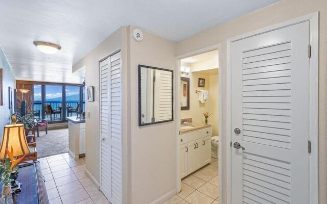 Kaleialoha 209 1 Bedroom Condo by RedAwning