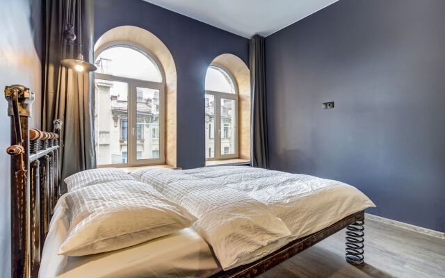 Дизайнерские апартаменты Home4day рядом с центром