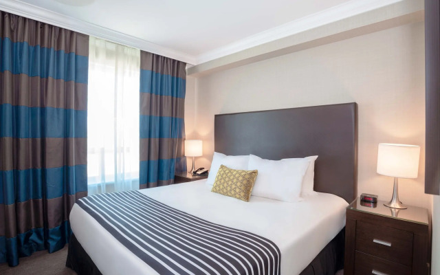 Sandman Hotel Oakville