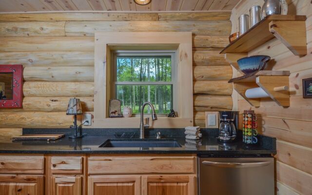 Big Log Lodge 4 Bedroom House