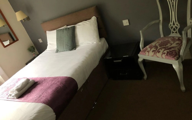 Gateway Lodge