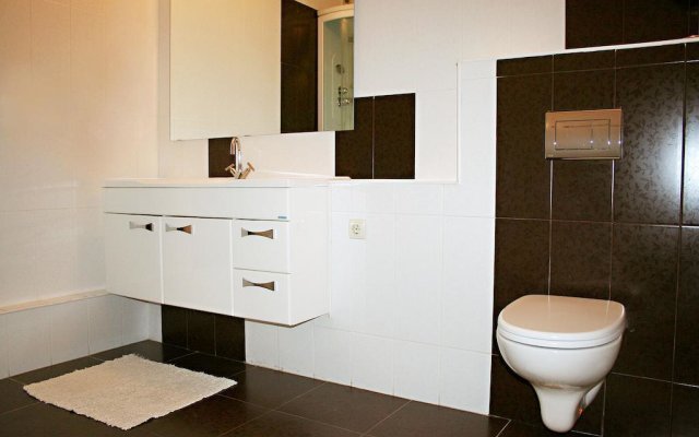 Akvamarin Mini Otel' Na Radischeva 18