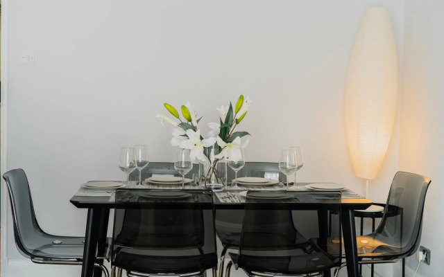 2-bedroom Apartment in Baker Street