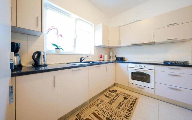 Amazing Home in Ist With 3 Bedrooms and Wifi