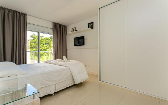 Lindo apto a 5min da praia de Jurerê BEL105