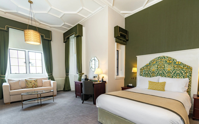 The Elvetham Hotel