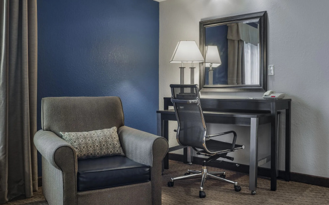 Holiday Inn Express Hotel and Suites Laurel by IHG