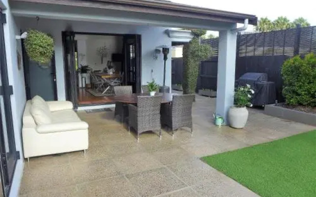 Tuscan Retreat Bed & Breakfast - Adults Only