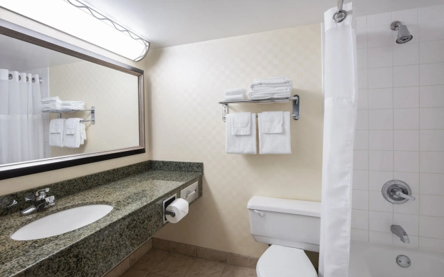 Viscount Gort Hotel