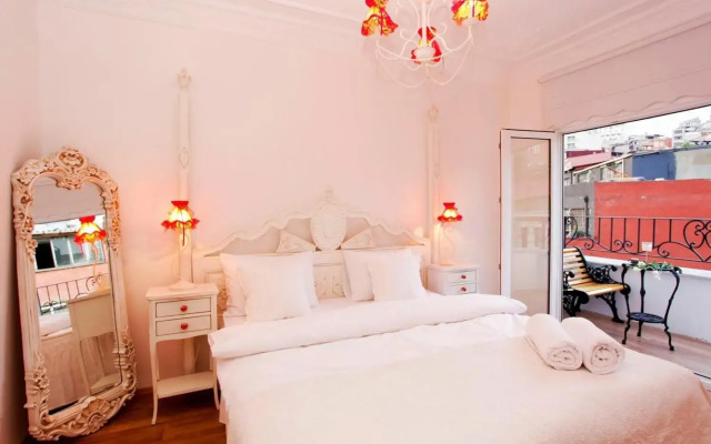 The White Swan Suites Beyoglu