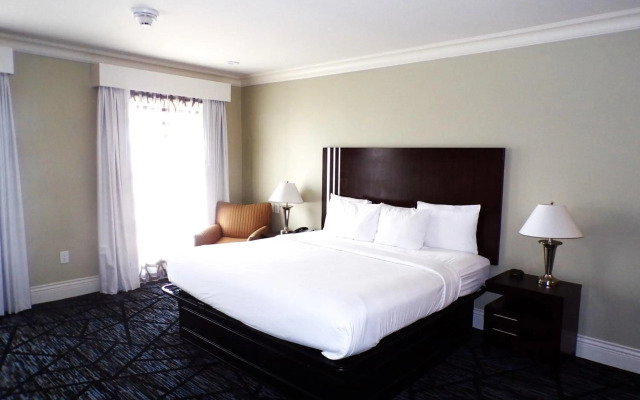 Niagara Crossing Hotel & Spa