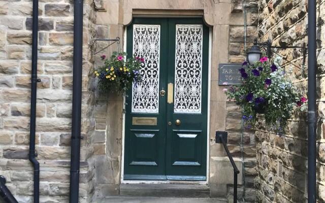 Farnley Tower Guesthouse