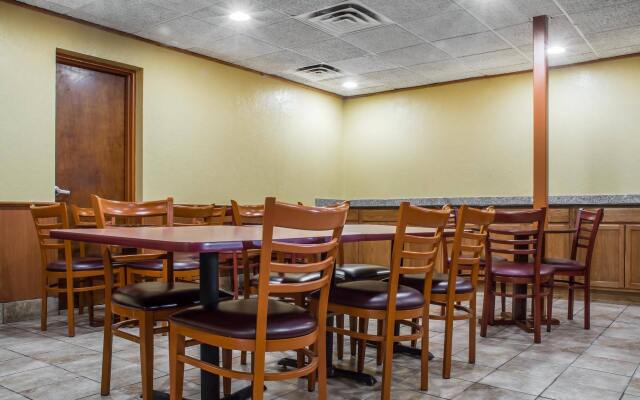 Ramada by Wyndham Rome / Verona