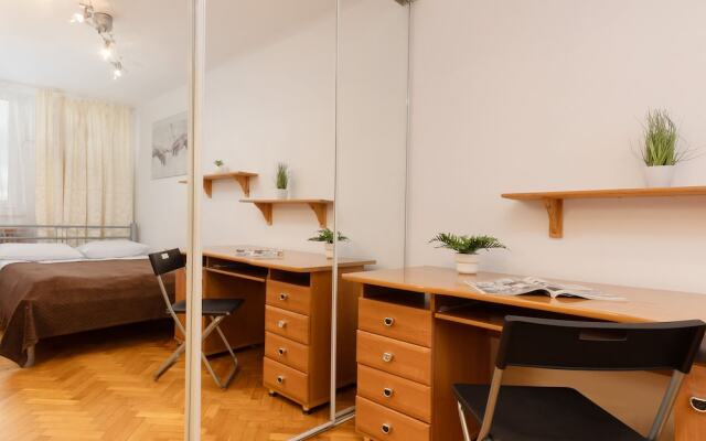 Warsaw Apartment City View by Renters