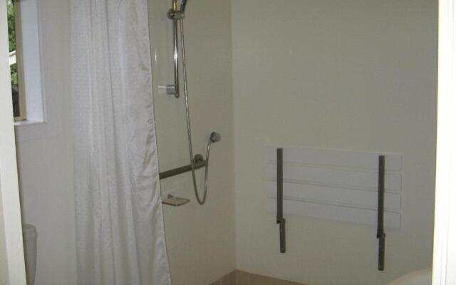 Shortland Court Motel