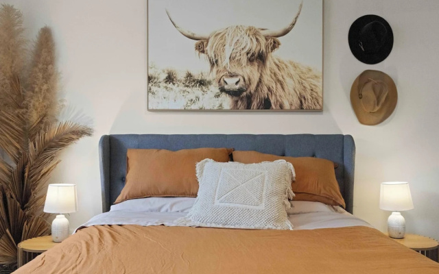 Palmway Burleigh Stay – Guest Rooms – Gold Coast