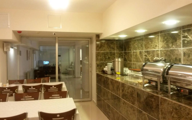 Dort Mevsim Suit Otel