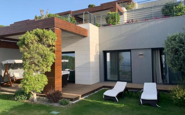 Root Redrock Yalıkavak - Bodrum