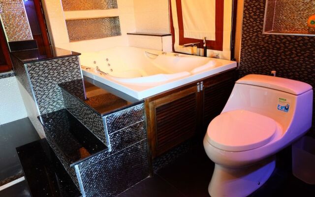 Tree home plus homestay