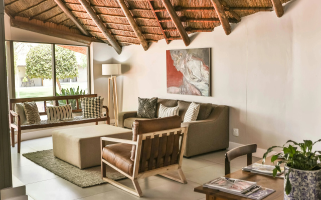 Protea Hotel by Marriott Oudtshoorn Riempie Estate - Image 6