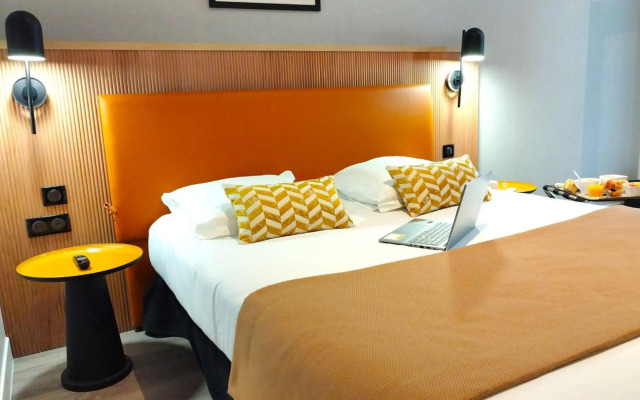 Avia Saphir Montparnasse