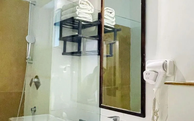 Yog Niketan by Sanskriti