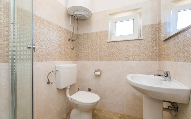 Awesome Home in Povljana With Wifi and 2 Bedrooms